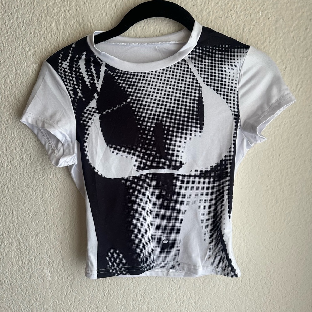 Graphic Black and White Women's Top